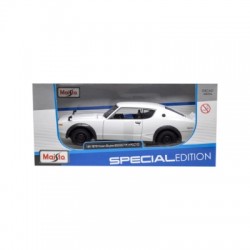 Maisto Carro 1:24 Nissan...